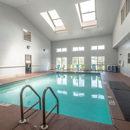 Red Roof Inn & Suites Pensacola-Nas Corry Beach Haven Εξωτερικό φωτογραφία