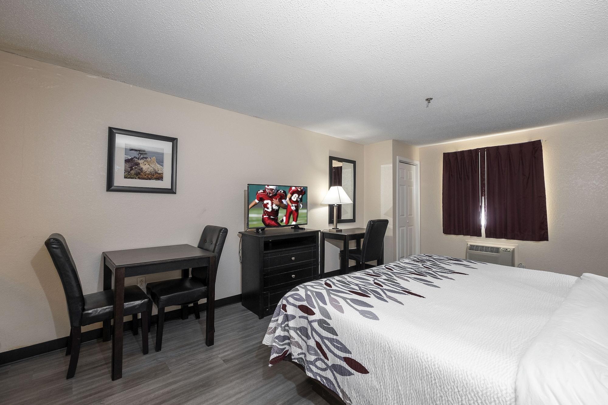 Red Roof Inn & Suites Pensacola-Nas Corry Beach Haven Εξωτερικό φωτογραφία