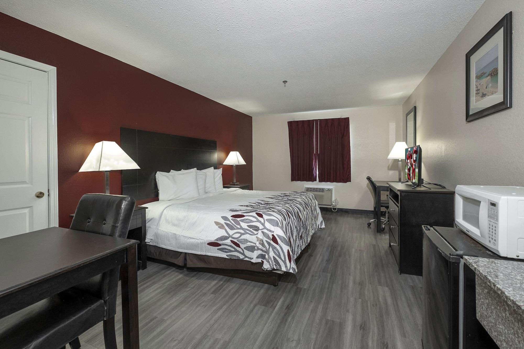 Red Roof Inn & Suites Pensacola-Nas Corry Beach Haven Εξωτερικό φωτογραφία
