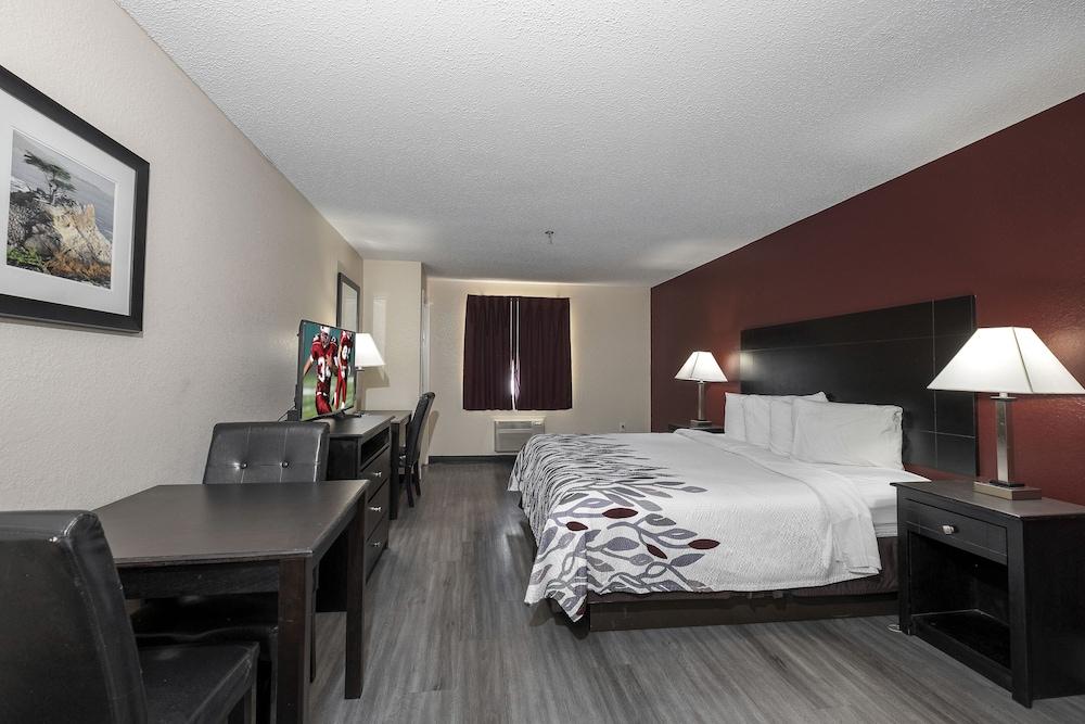 Red Roof Inn & Suites Pensacola-Nas Corry Beach Haven Εξωτερικό φωτογραφία