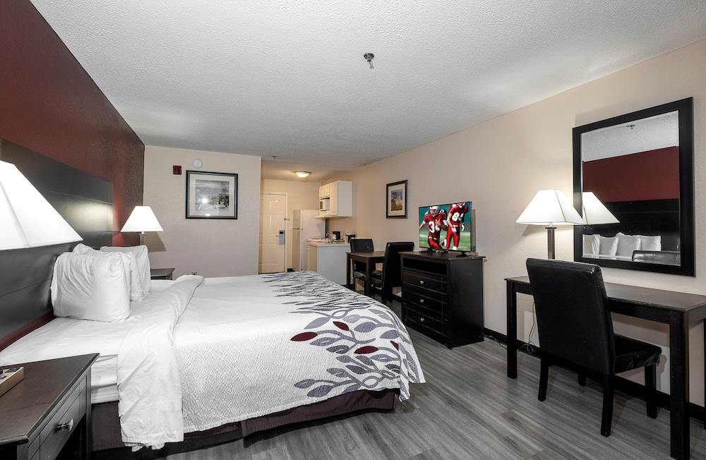 Red Roof Inn & Suites Pensacola-Nas Corry Beach Haven Εξωτερικό φωτογραφία